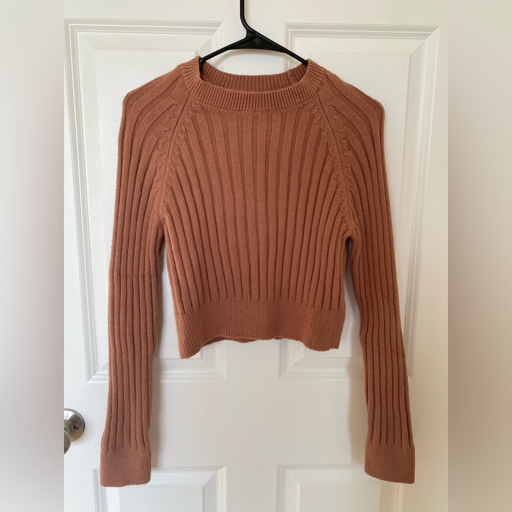 She + Sky Ribbed Knit Cropped Sweater
